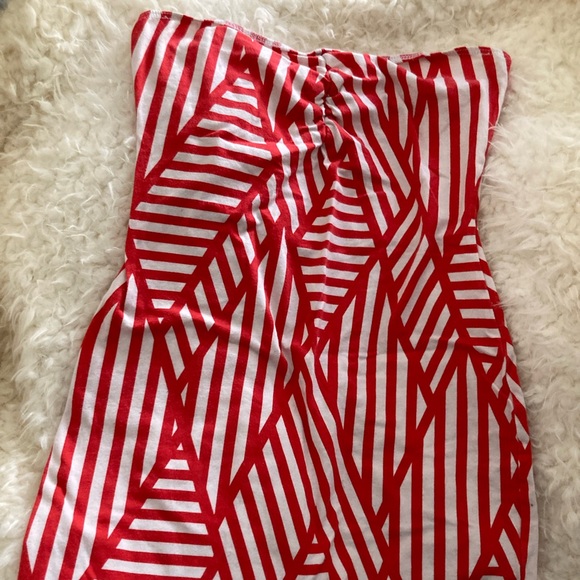 Dresses & Skirts - Summer Red and white dress❤️🤍